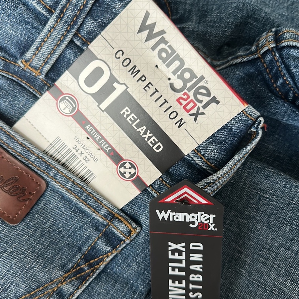 Men’s Wrangler 20x Competition 01 Relaxed Jeans 34x32